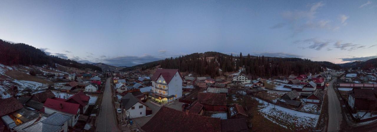 Chalet 173 Гура Хуморулуй Екстериор снимка